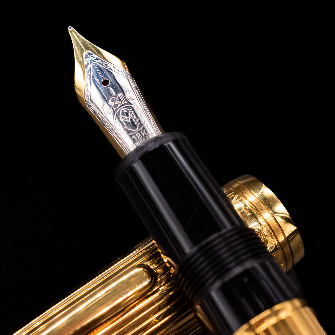 Close-up of 18k gold and rhodium nib on the Montblanc Meisterstück 146V Vermeil Pinstripe LeGrand Fountain Pen