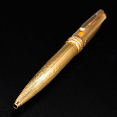 Close-up of Montblanc Meisterstück 164V Vermeil Barley ballpoint pen tip – preowned fine pen with gold vermeil finish