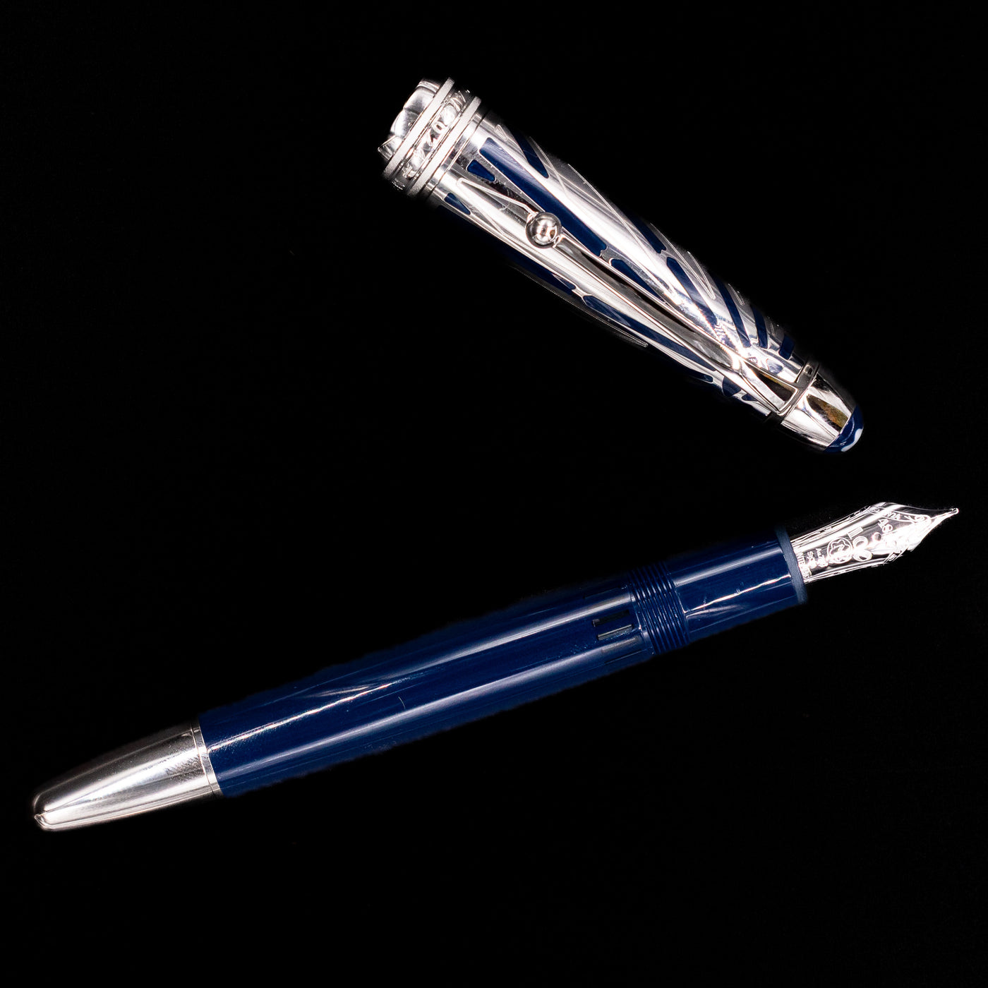 Detailed view of the platinum-coated barrel and gold nib of the Montblanc Meisterstück The Origin Collection Solitaire Doue LeGrand Fountain Pen.