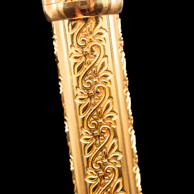Macro image of pinstripe barrel texture on Montblanc Patron of Art Louis XIV Fountain Pen
