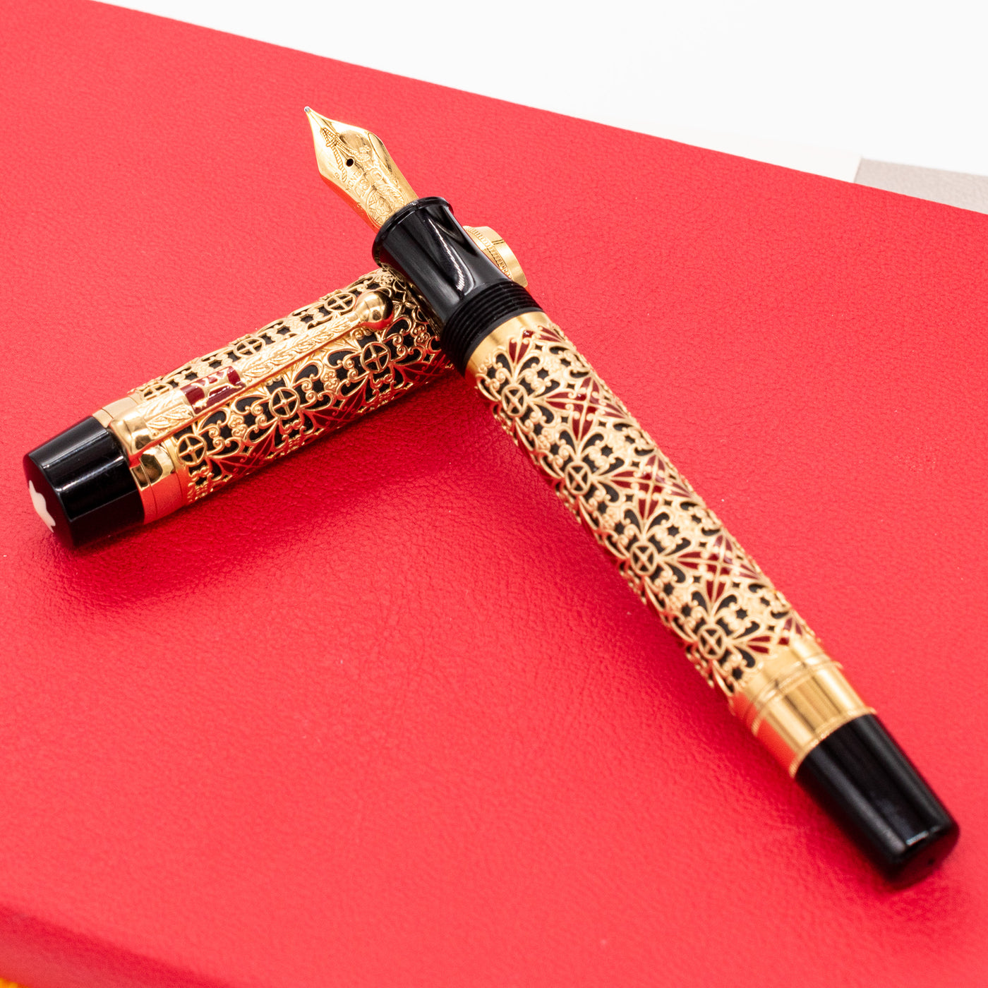 Montblanc Patron of Art Semiramis Fountain Pen gold