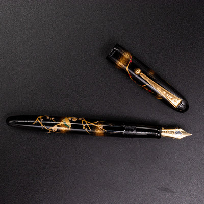 Namiki Yukari Apricot Tree and Warbler Fountain Pen black maki-e