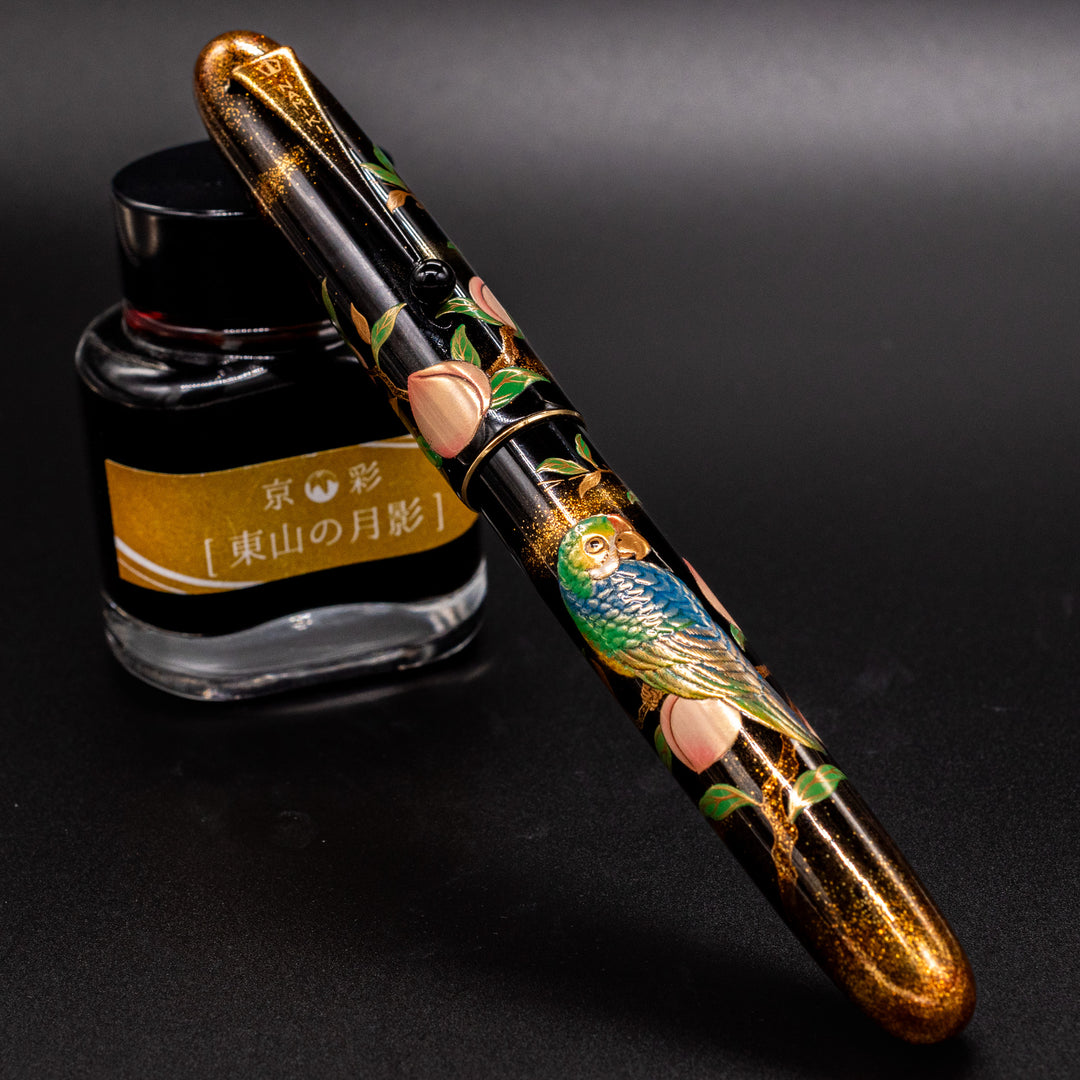 Namiki ユカリ 鳩と柿(Pigeon and Persimmon)万年筆 Namiki Yukari Royale Parrot with Peach Maki-e Fountain Pen – Truphae