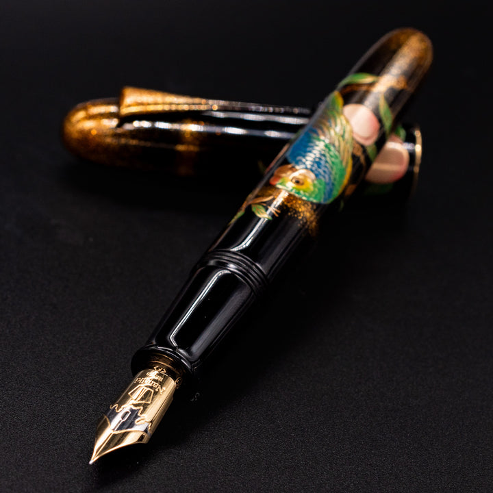 Namiki ユカリ 鳩と柿(Pigeon and Persimmon)万年筆 Namiki Yukari Royale Parrot with Peach Maki-e Fountain Pen – Truphae