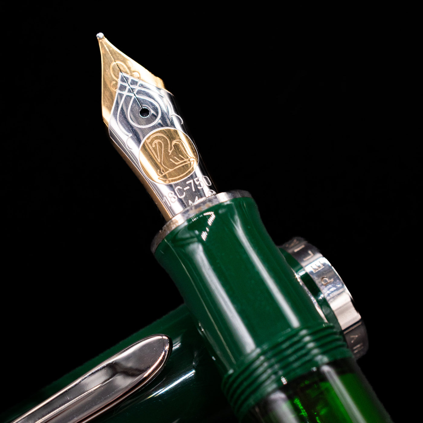 Detailed view of the gold nib of the Pelikan M915 Hunting Limited Edition 1994 Fountain Pen.
