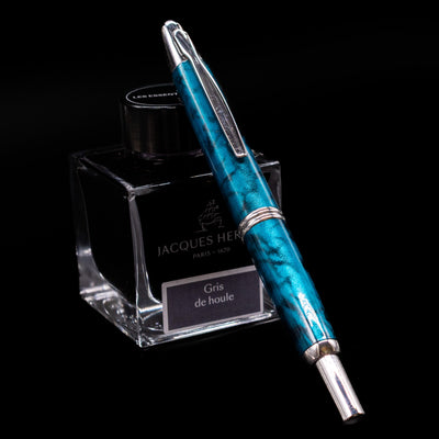 Pilot Vanishing Point 2019 Limited Edition Tropical Turquoise Fountain Pen - Preowned