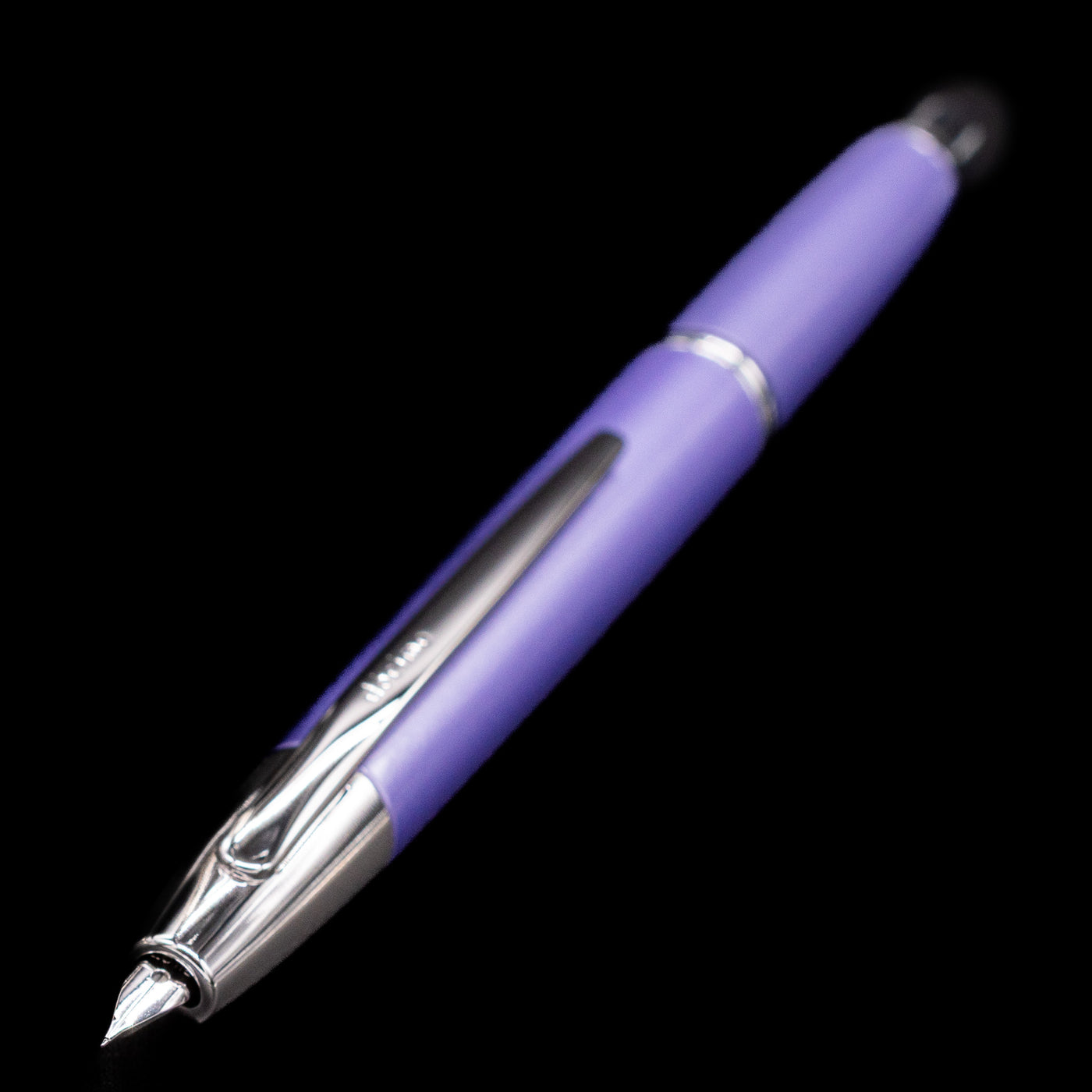 Close-up of the nib and clip of the Pilot Vanishing Point Decimo Fountain Pen in Purple