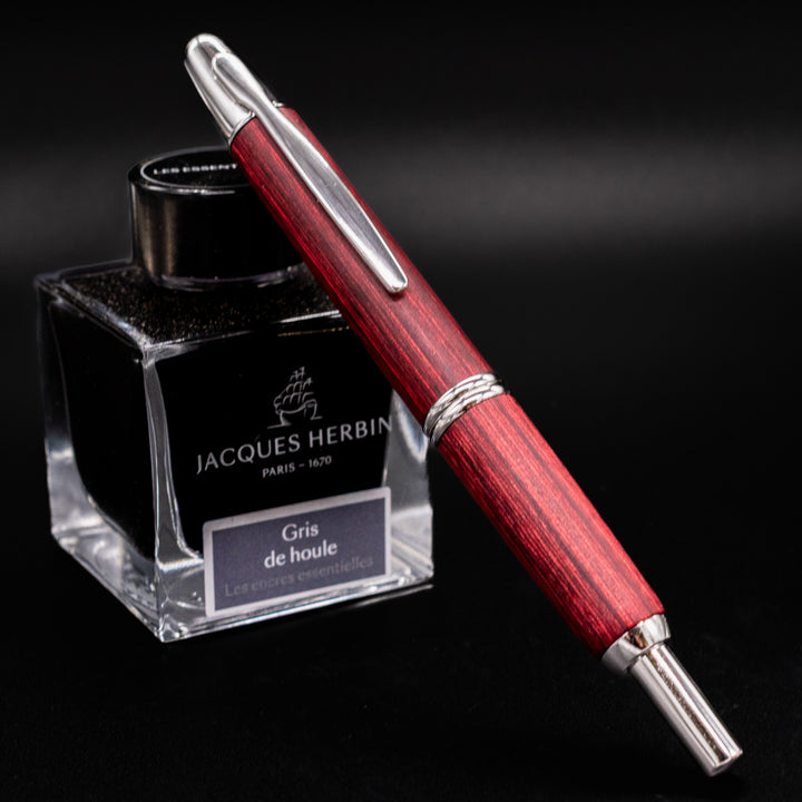 pilot-vanishing-point-red-