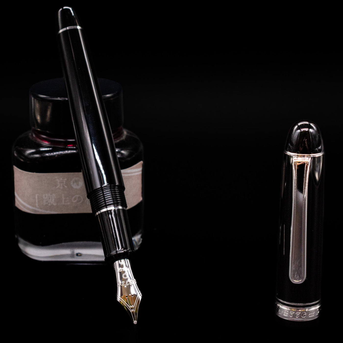 筆記具 PLATINUM #3776 CENTURY BLACK in BLACK FP Platinum 3776 Century Black Diamond Fountain Pen – Truphae