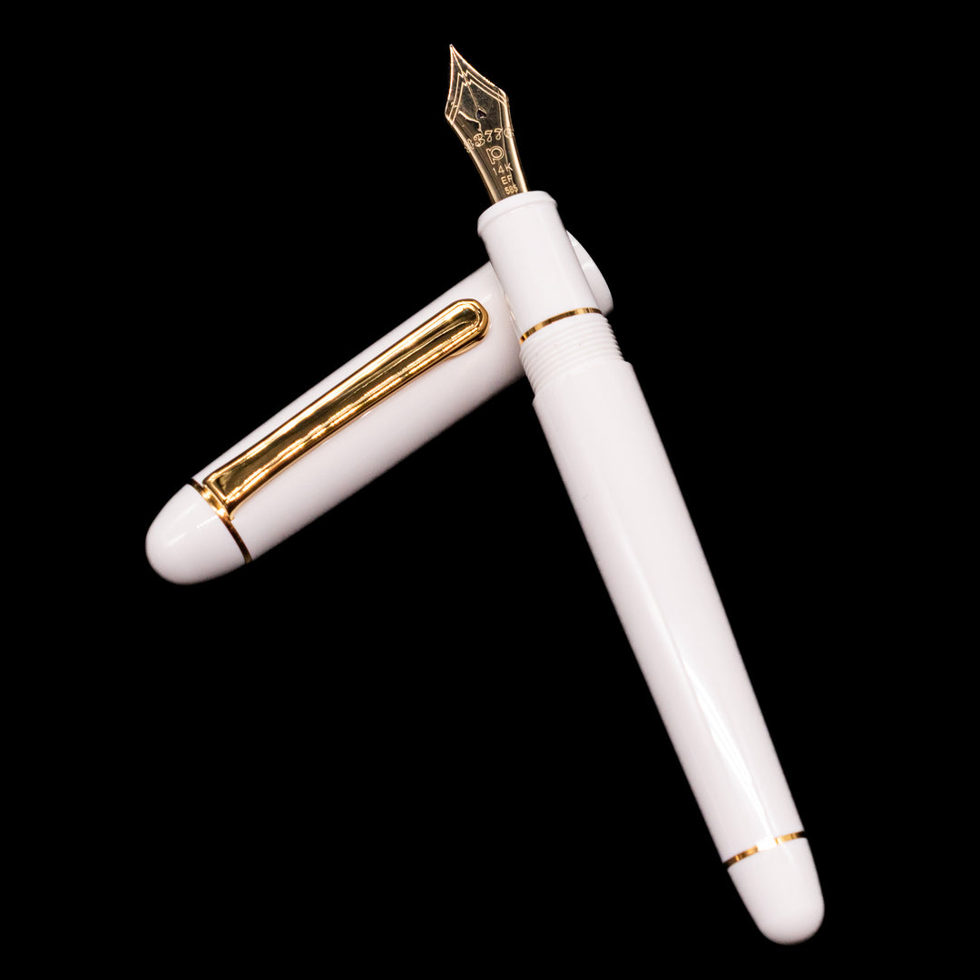 筆記具 PLATINUM #3776 CENTURY Chenonceau white Platinum 3776 Century Fountain Pen - Chenonceau White – Truphae