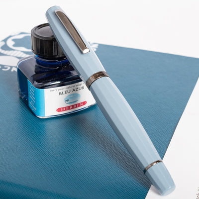 Scribo Feel Blue-Grey Fountain Pen capped