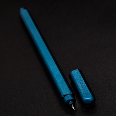 Stilform ARC Gel Pen Night Sky Aluminum - uncapped angled view from overhead