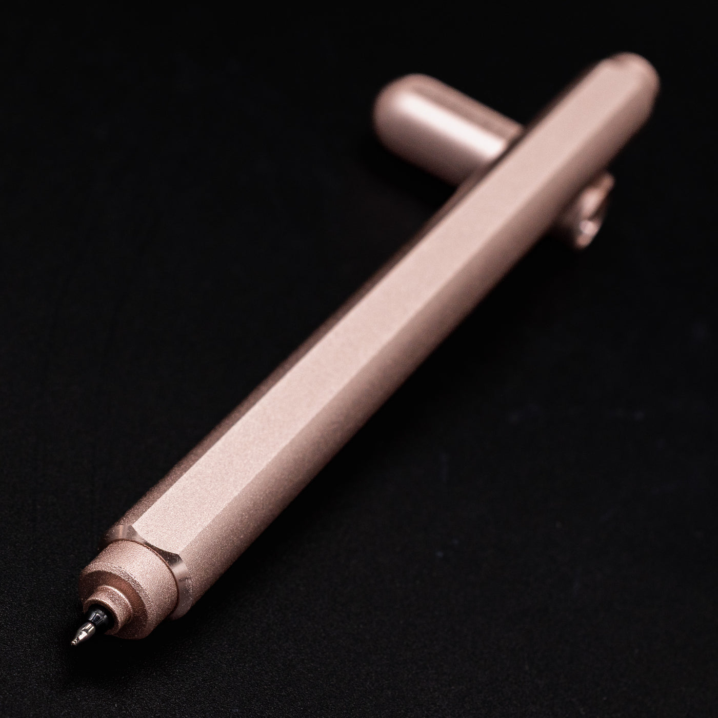 Stilform ARC Gel Pen Rose Moon Aluminum - tip closeup, uncapped and leaning toward camera