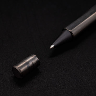 Stilform FLOW Rollerball Pen Titanium DLC - tip closeup with magnetic cap in foreground