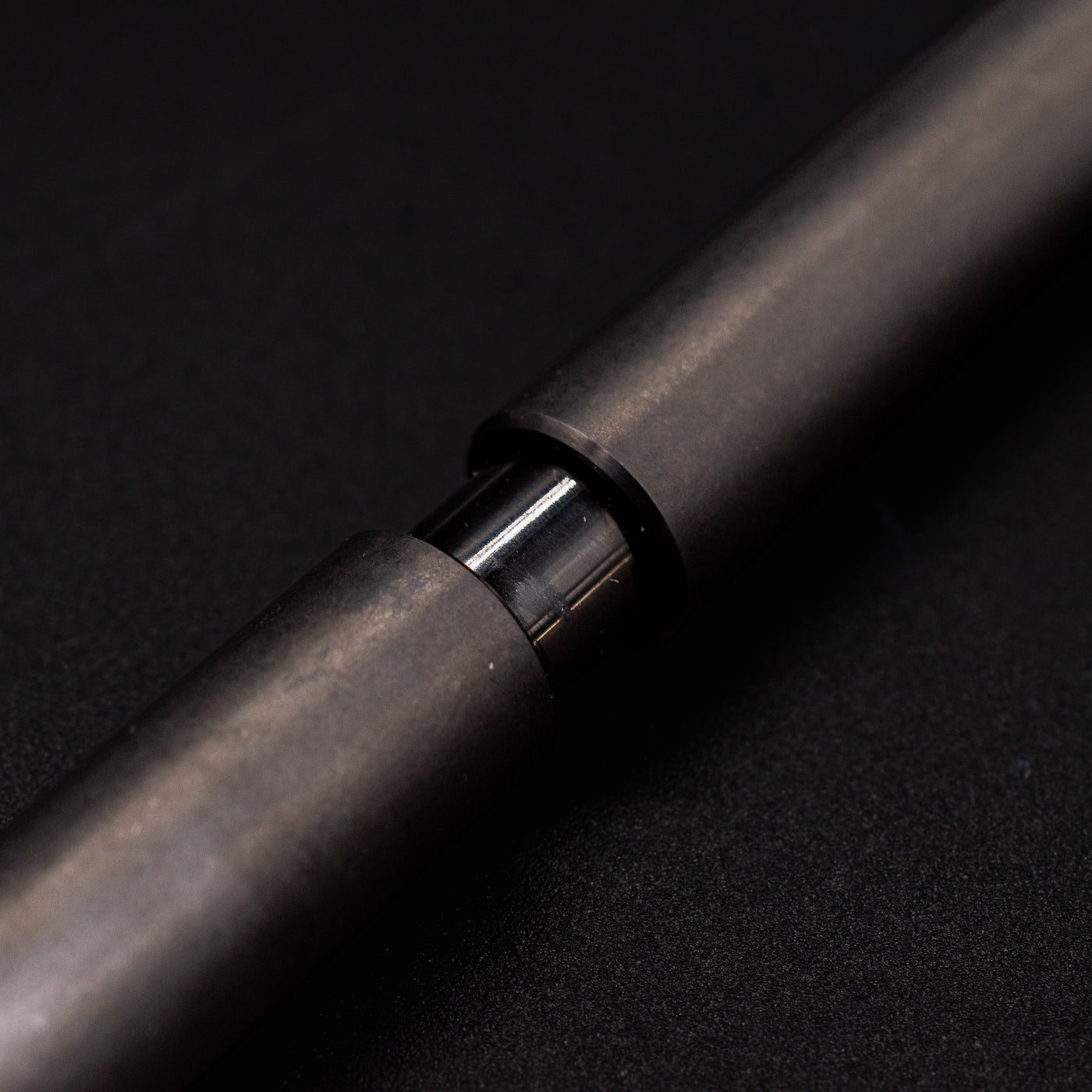 Stilform PEN Ballpoint Pen Titanium DLC - closeup of magnetic snapping mechanism