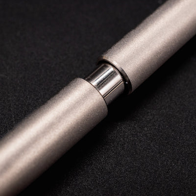 Stilform PEN Ballpoint Pen Titanium Matte - closeup of magnetic snapping mechanism
