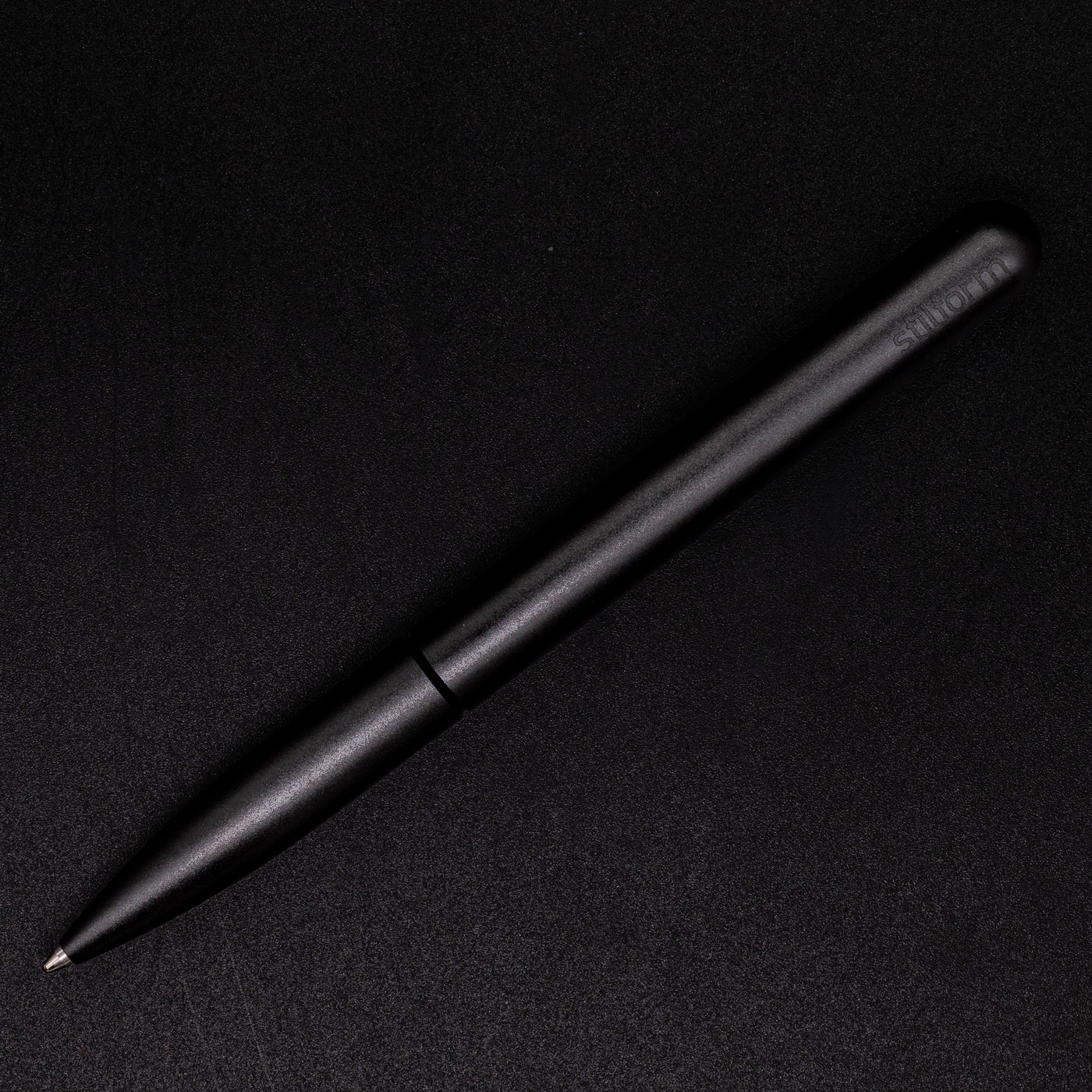 Stilform PEN Ballpoint Pen Warp Black - full overhead view