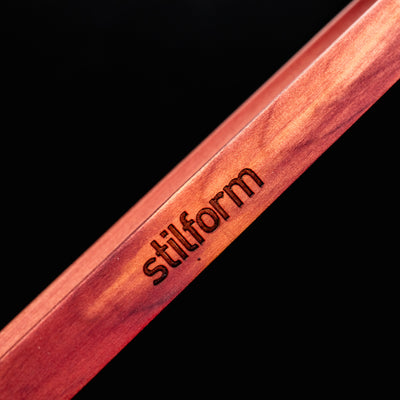 Stilform Wooden Pen Holder Cedar - closeup of Stilform logo
