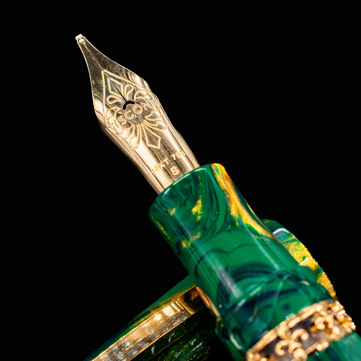 Detailed view of Visconti Medici Palazzo Riccardi 18k gold fountain pen nib with Visconti engraving