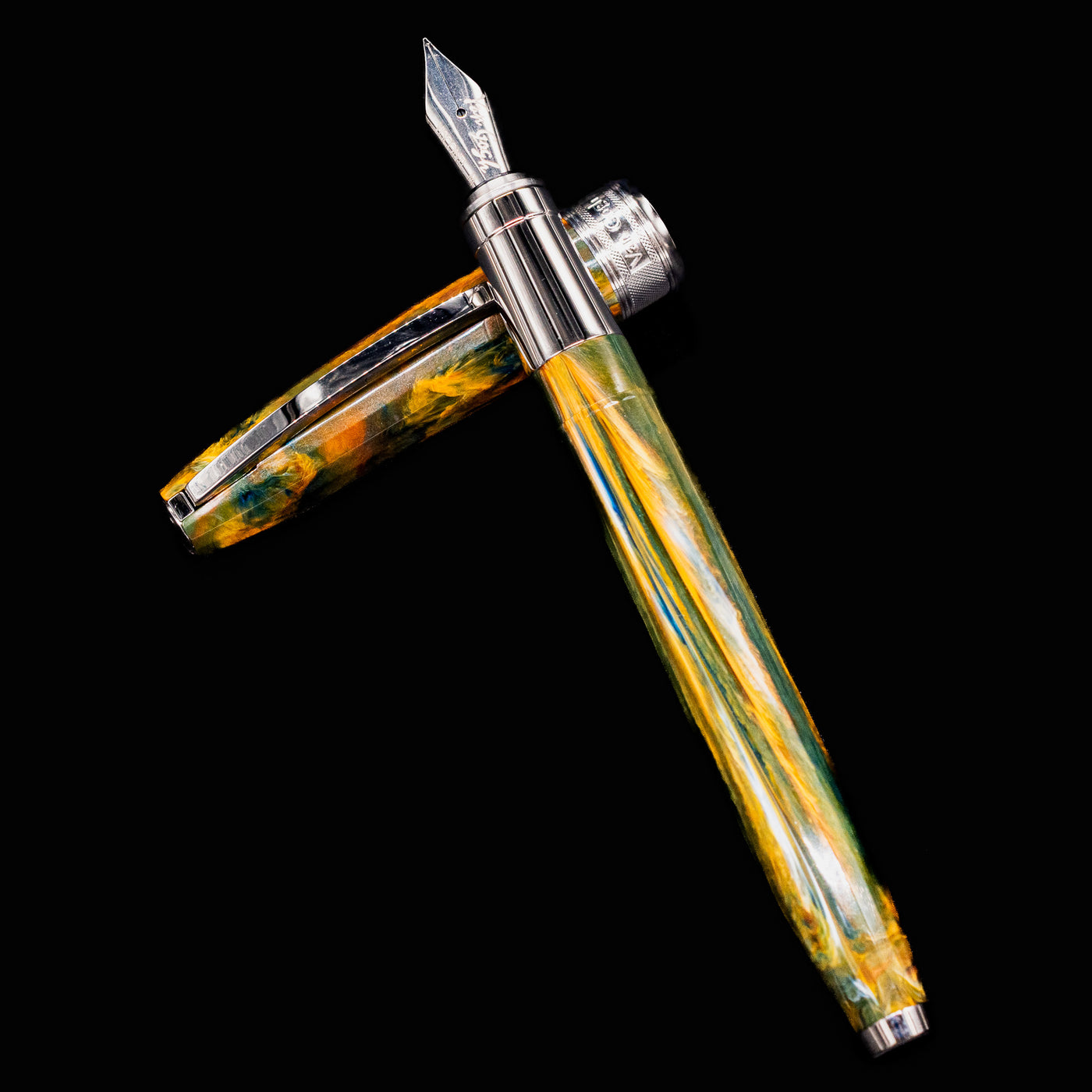 Visconti Van Gogh Café Terrace at Night fountain pen with nib exposed and cap resting behind