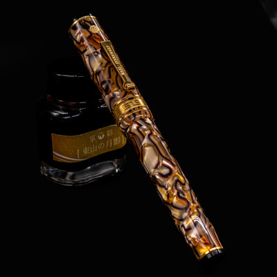 Wahl Eversharp Decoband Fountain Pen - Cracked Ice fully capped with gold clip