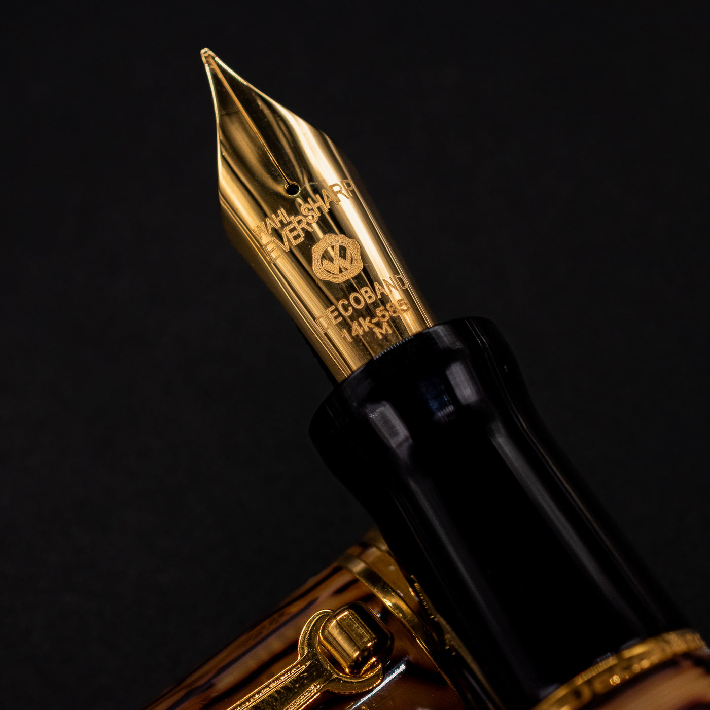 Close-up of gold nib on Wahl Eversharp Decoband Fountain Pen - Cracked Ice finish