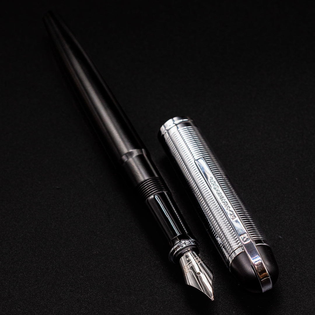 Wahl Eversharp Skyline Fountain Pen - Black & Chrome – Truphae