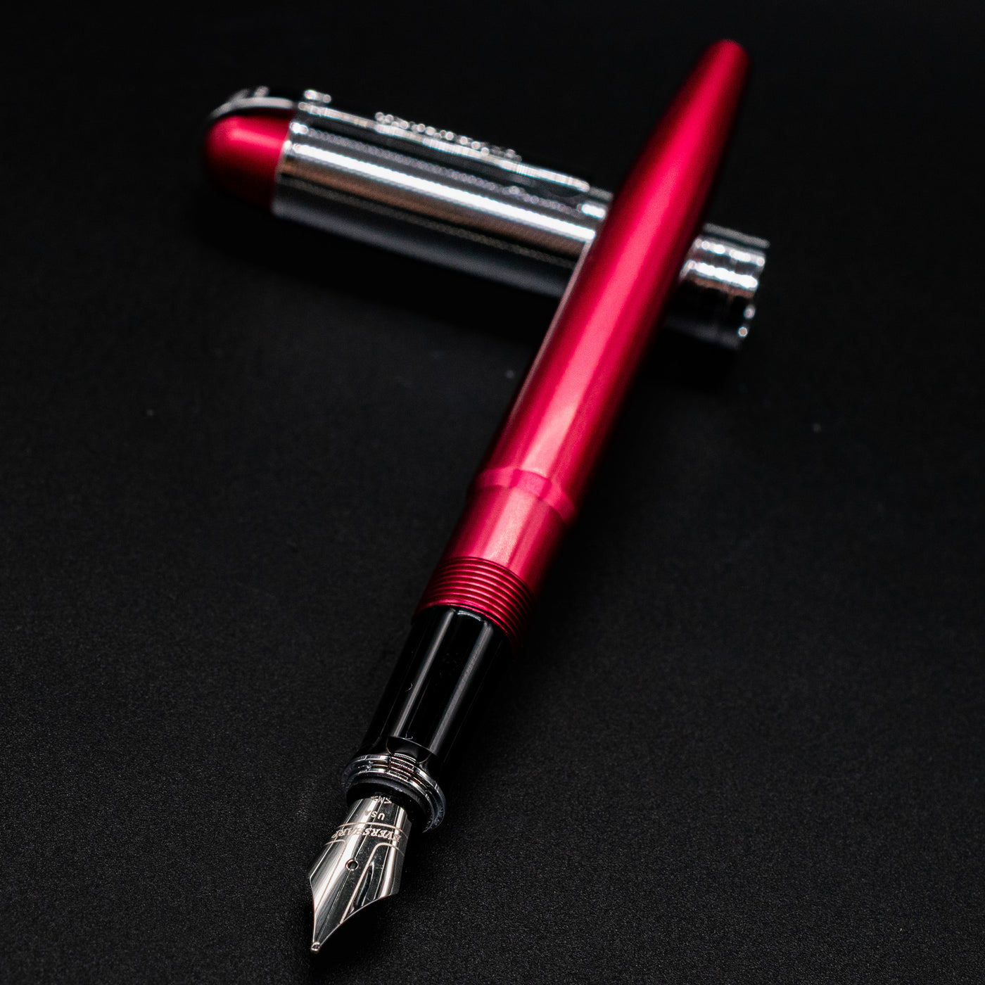 Front view of the uncapped Wahl Eversharp Skyline Fountain Pen - Red & Chrome