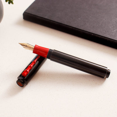 Black Red Urushi Fountain Pen