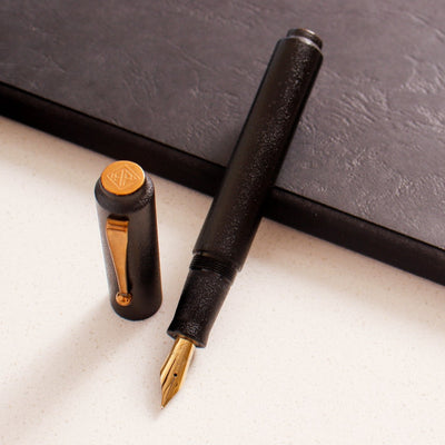 Ishiji Fountain Pen