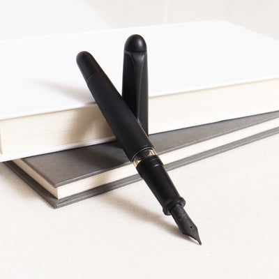 88 Satin Unica Nera Fountain Pen