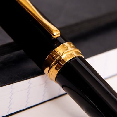 Aurora Ipsilon Deluxe Black & Gold Fountain Pen Trim