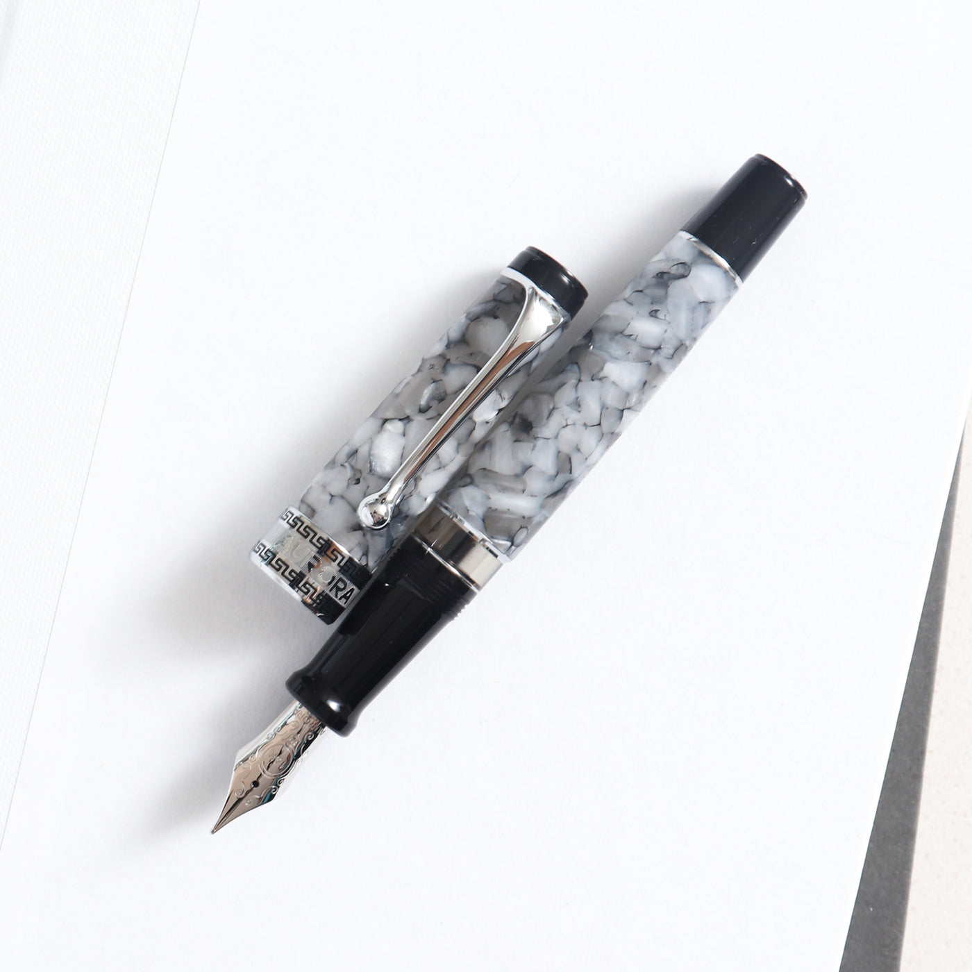 Optima Auroloide Nero Perla Fountain Pen