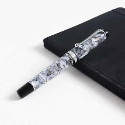 Optima Auroloide Nero Perla Fountain Pen