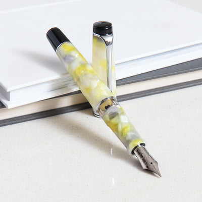 Aurora Optima Caleidoscopio Luce Bianca Fountain Pen Limited Edition