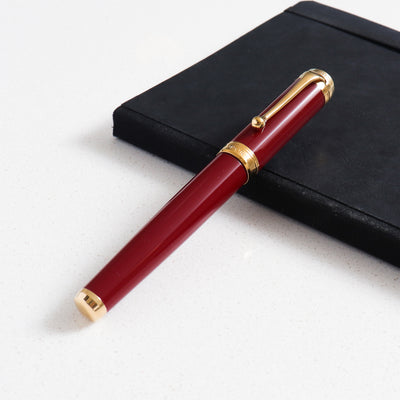 Aurora Talentum Burgundy & Gold Fountain Pen