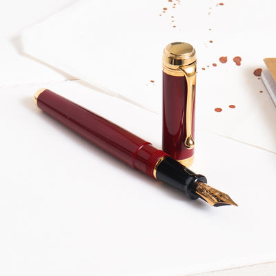 Aurora Talentum Burgundy & Gold Fountain Pen