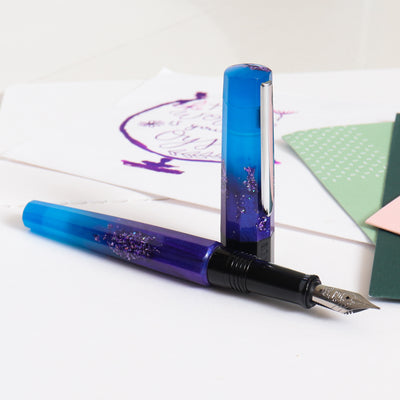 Euphoria Scent of Irises Fountain Pen