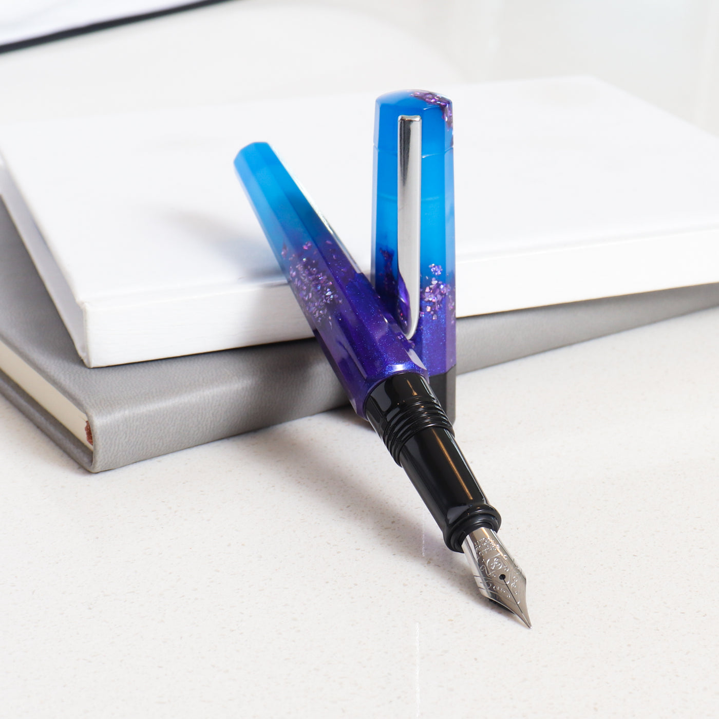 Euphoria Scent of Irises Fountain Pen