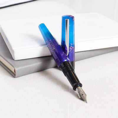 Euphoria Scent of Irises Fountain Pen