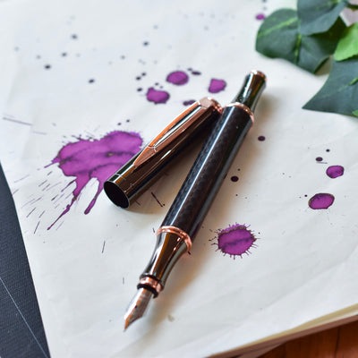 Baoer Carbon Fire Fountain Pen