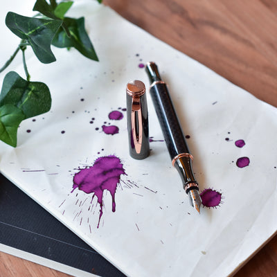 Baoer Carbon Fire Fountain Pen