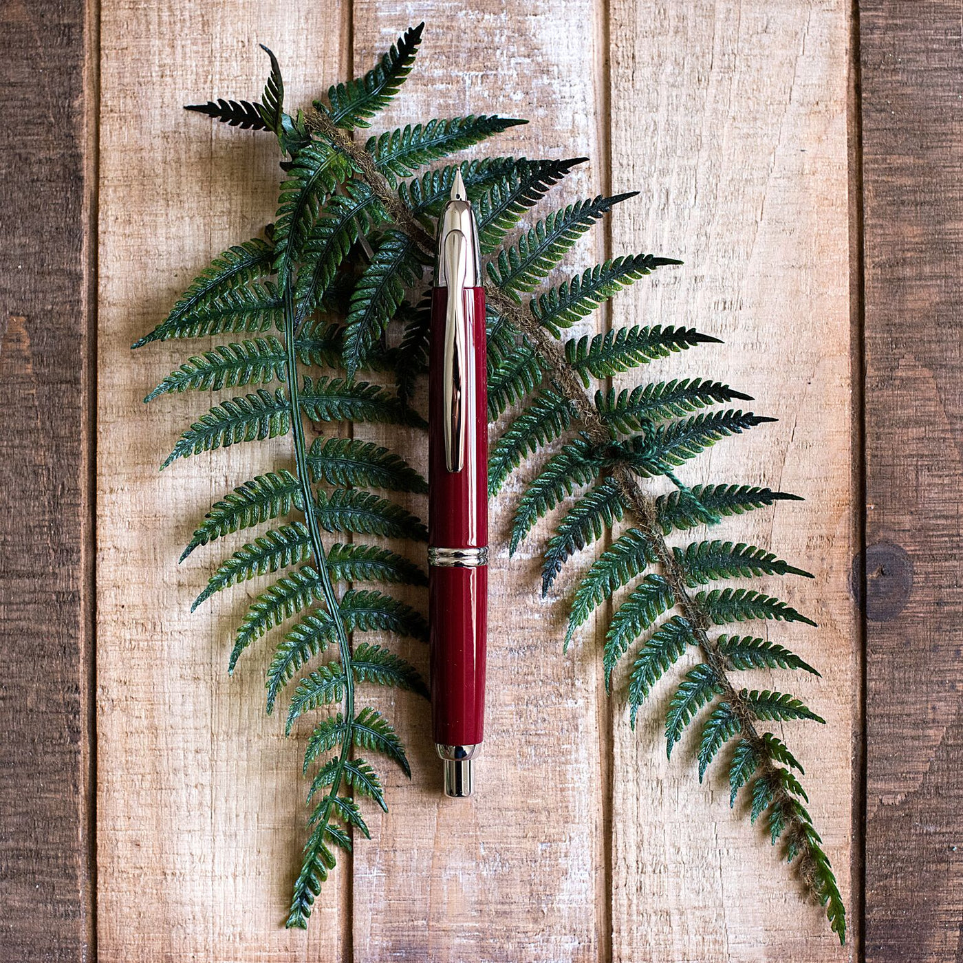 Pilot Namiki Vanishing Point Red with Rhodium Trim Fountain Pen 18k Gold Nib-Pilot-Truphae