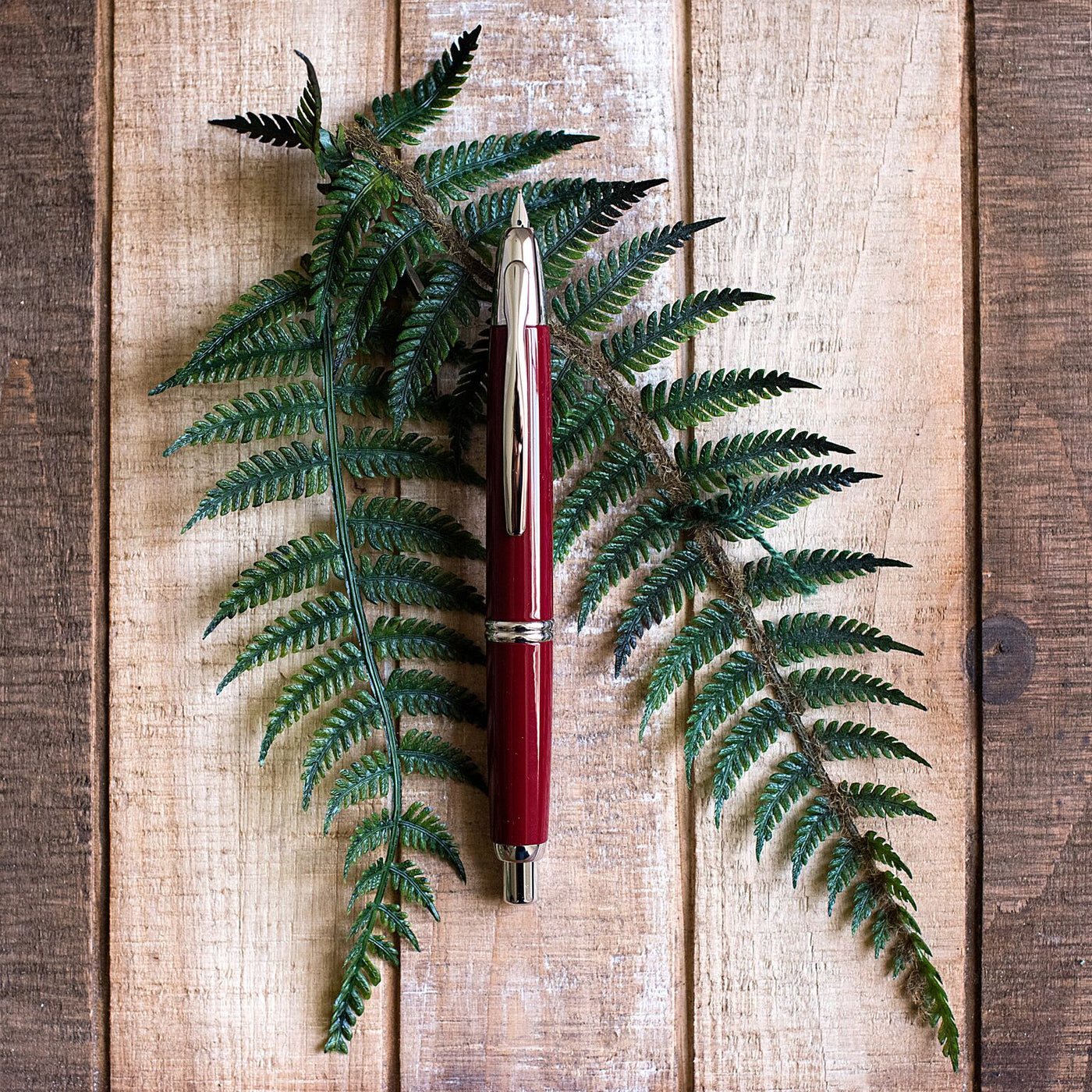 Pilot Namiki Vanishing Point Red with Rhodium Trim Fountain Pen 18k Gold Nib-Pilot-Truphae