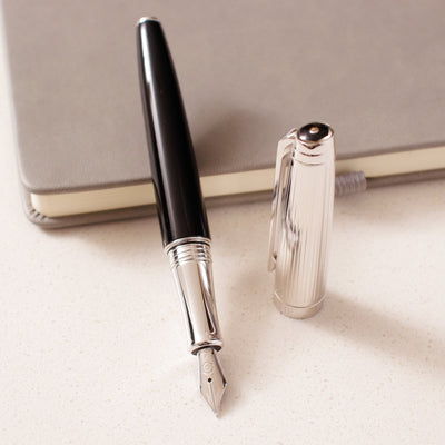 Caran D'Ache Leman V2 Bicolor Black & Silver Fountain Pen