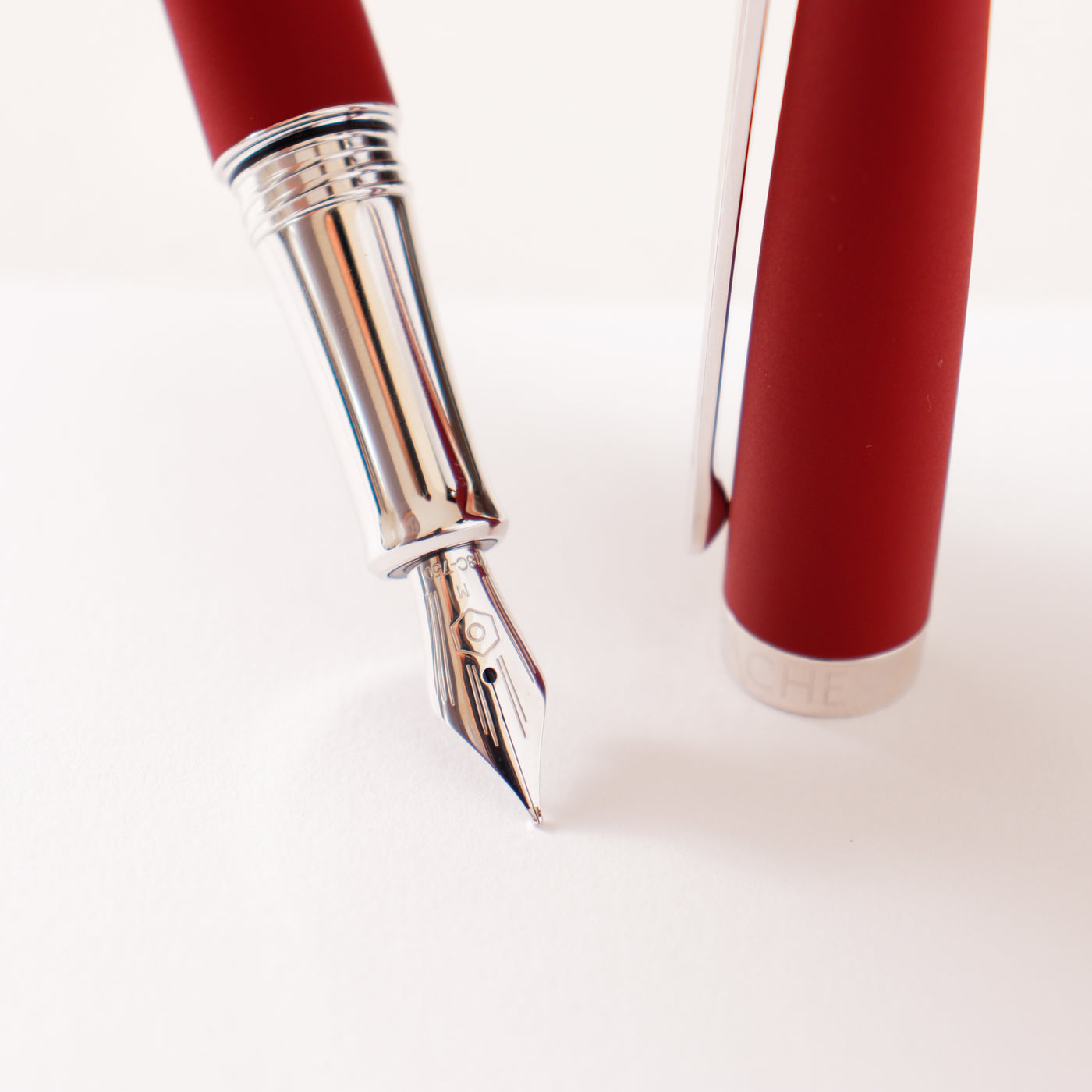 Caran D'Ache Leman V2 Burgundy Fountain Pen