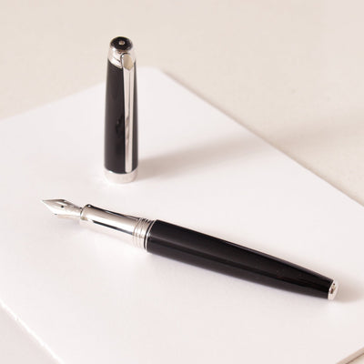 Caran D'Ache Leman V2 Ebony Black Fountain Pen