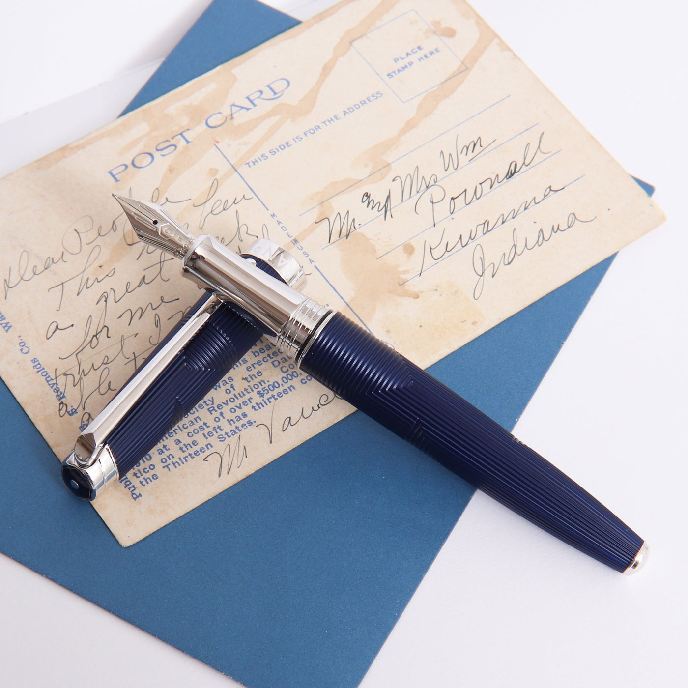 Caran d'Ache Leman Bleu Marin Fountain Pen