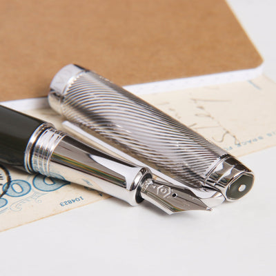 Caran d'Ache Terre d'Ombre Fountain Pen Nib Details