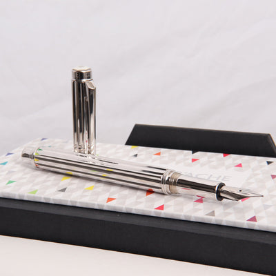 Caran-d'Ache-Varius-Rainbow-Fountain-Pen-Uncapped